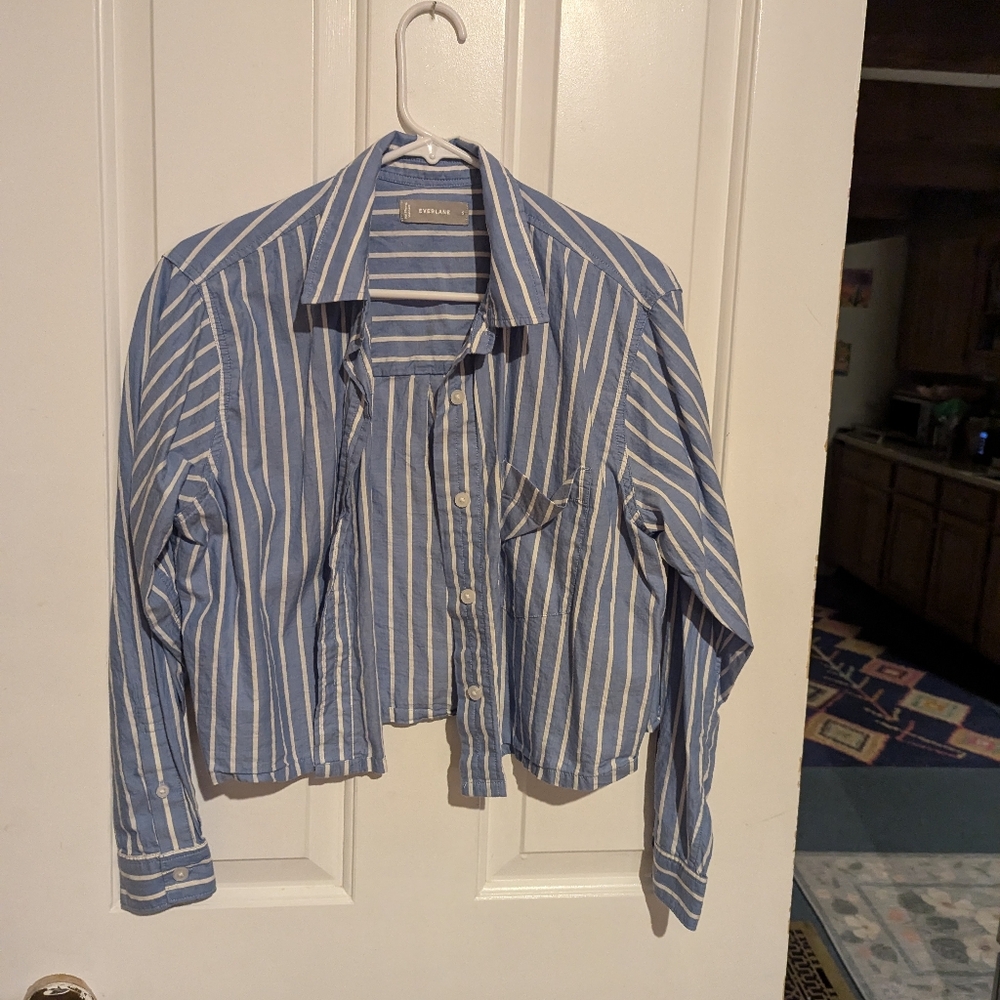Everlane cropped button down